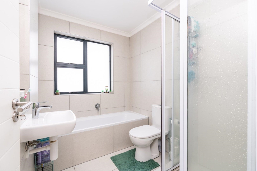 To Let 2 Bedroom Property for Rent in Zonnebloem Western Cape